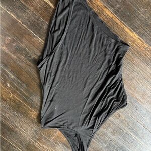 SHEIN One Shoulder Classic Black Top One Piece